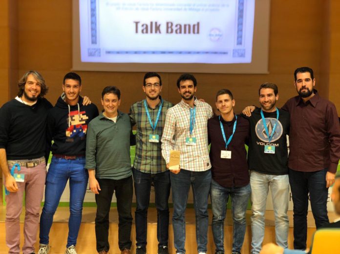 Talk Band