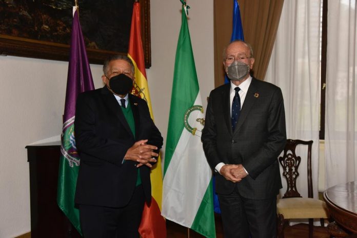 ALCALDE Y EMBAJADOR REPÚBLICA DOMINICANA 2