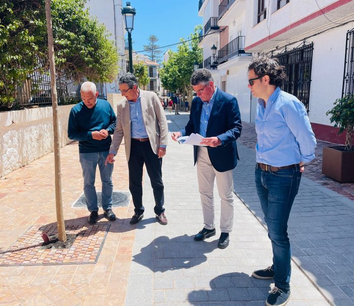 Calle Diputación Provincial, en Nerja (2)